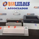 LOTE 498 - 01 IMPRESSORA SILHOUTE CAMEO E 01 IMPRESSORA EPSON. (NO ESTADO) ATENÇÃO! FAZER A VISITAÇÃO ANTES DE ARREMATAR, NÃO SABEMOS SE FUNCIONA. LEILÃO NÃO TEM GARANTIA E NEM DEVOLUÇÃO, SUJEITO A POSSÍVEIS AVARIAS VISÍVEIS/OCULTAS E/OU AUSÊNCIA DE COMPONENTES.