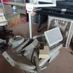 LOTE 547 - 01 CADEIRA DE DENTISTA E EQUIPAMENTOS ODONTOLÓGICOS DIVERSOS. (NO ESTADO) ATENÇÃO! FAZER A VISITAÇÃO ANTES DE ARREMATAR, NÃO SABEMOS SE FUNCIONA. LEILÃO NÃO TEM GARANTIA E NEM DEVOLUÇÃO, SUJEITO A POSSÍVEIS AVARIAS VISÍVEIS/OCULTAS E/OU AUSÊNCIA DE COMPONENTES.