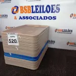 LOTE 520 - 01 LOTE C/APROXIMADAMENTE 40 BANDEJAS DE PLÁSTICO. (NO ESTADO) ATENÇÃO! FAZER A VISITAÇÃO ANTES DE ARREMATAR, NÃO SABEMOS SE FUNCIONA. LEILÃO NÃO TEM GARANTIA E NEM DEVOLUÇÃO, SUJEITO A POSSÍVEIS AVARIAS VISÍVEIS/OCULTAS E/OU AUSÊNCIA DE COMPONENTES.