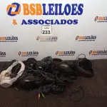 LOTE 233 - 01 LOTE COM VÁRIOS FONES DE OUVIDO DIVERSOS. (NO ESTADO) ATENÇÃO! FAZER A VISITAÇÃO ANTES DE ARREMATAR, NÃO SABEMOS SE FUNCIONA. LEILÃO NÃO TEM GARANTIA E NEM DEVOLUÇÃO, SUJEITO A POSSÍVEIS AVARIAS VISÍVEIS/OCULTAS E/OU AUSÊNCIA DE COMPONENTES.