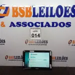 LOTE 014 - 01 TABLET MARCA POSITIVO YPY SEM CARREGADOR. (NO ESTADO) ATENÇÃO! FAZER A VISITAÇÃO ANTES DE ARREMATAR, NÃO SABEMOS SE FUNCIONA. LEILÃO NÃO TEM GARANTIA E NEM DEVOLUÇÃO, SUJEITO A POSSÍVEIS AVARIAS VISÍVEIS/OCULTAS E/OU AUSÊNCIA DE COMPONENTES.