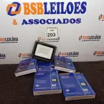 LOTE 203 - 05 REFLETORES LED PARA AMBIENTES EXTERNOS 100W.(NOVO) (NO ESTADO) ATENÇÃO! FAZER A VISITAÇÃO ANTES DE ARREMATAR, NÃO SABEMOS SE FUNCIONA. LEILÃO NÃO TEM GARANTIA E NEM DEVOLUÇÃO, SUJEITO A POSSÍVEIS AVARIAS VISÍVEIS/OCULTAS E/OU AUSÊNCIA DE COMPONENTES.