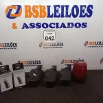 LOTE 042 - 03 COLDRES PARA TEASER, 01 ROTILANE E 02 CARREGADORES PARA BATERIA GARMIN. (NO ESTADO) ATENÇÃO! FAZER A VISITAÇÃO ANTES DE ARREMATAR, NÃO SABEMOS SE FUNCIONA. LEILÃO NÃO TEM GARANTIA E NEM DEVOLUÇÃO, SUJEITO A POSSÍVEIS AVARIAS VISÍVEIS/OCULTAS E/OU AUSÊNCIA DE COMPONENTES.