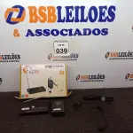 LOTE 039 - 01 BASE COM 01 MICROFONE SEM FIO MARCA KADOSH. (NO ESTADO) ATENÇÃO! FAZER A VISITAÇÃO ANTES DE ARREMATAR, NÃO SABEMOS SE FUNCIONA. LEILÃO NÃO TEM GARANTIA E NEM DEVOLUÇÃO, SUJEITO A POSSÍVEIS AVARIAS VISÍVEIS/OCULTAS E/OU AUSÊNCIA DE COMPONENTES.