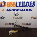 LOTE 087 - 01 MARTELO COM CABO EMBORRACHADO DE 27 MM E 01 SACHO PARA JARDINAGEM. (NO ESTADO) ATENÇÃO! FAZER A VISITAÇÃO ANTES DE ARREMATAR, NÃO SABEMOS SE FUNCIONA. LEILÃO NÃO TEM GARANTIA E NEM DEVOLUÇÃO, SUJEITO A POSSÍVEIS AVARIAS VISÍVEIS/OCULTAS E/OU AUSÊNCIA DE COMPONENTES.