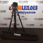 LOTE 260 - 01 TRIPÉ PARA CÂMERA MARCA TOMATE. (NO ESTADO) ATENÇÃO! FAZER A VISITAÇÃO ANTES DE ARREMATAR, NÃO SABEMOS SE FUNCIONA. LEILÃO NÃO TEM GARANTIA E NEM DEVOLUÇÃO, SUJEITO A POSSÍVEIS AVARIAS VISÍVEIS/OCULTAS E/OU AUSÊNCIA DE COMPONENTES.