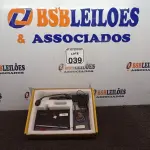 LOTE 039 - 01 BASE COM 01 MICROFONE SEM FIO MARCA KADOSH. (NO ESTADO) ATENÇÃO! FAZER A VISITAÇÃO ANTES DE ARREMATAR, NÃO SABEMOS SE FUNCIONA. LEILÃO NÃO TEM GARANTIA E NEM DEVOLUÇÃO, SUJEITO A POSSÍVEIS AVARIAS VISÍVEIS/OCULTAS E/OU AUSÊNCIA DE COMPONENTES.