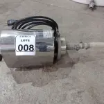 LOTE 008 - 01 BOMBA ALIMENTÍCIA SANITÁRIAS EM INOX 304 05CV ,2500LITROS /HORA INDUPROPIL. (NO ESTADO) ATENÇÃO! FAZER A VISITAÇÃO ANTES DE ARREMATAR, NÃO SABEMOS SE FUNCIONA. LEILÃO NÃO TEM GARANTIA E NEM DEVOLUÇÃO, SUJEITO A POSSÍVEIS AVARIAS VISÍVEIS/OCULTAS E/OU AUSÊNCIA DE COMPONENTES.