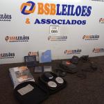 LOTE 085 - 01 FONE DE OUVIDO C/CARREGADOR MARCA BOSE, 01 APARELHO PALM E 01 CALCULADORA. (NO ESTADO) ATENÇÃO! FAZER A VISITAÇÃO ANTES DE ARREMATAR, NÃO SABEMOS SE FUNCIONA. LEILÃO NÃO TEM GARANTIA E NEM DEVOLUÇÃO, SUJEITO A POSSÍVEIS AVARIAS VISÍVEIS/OCULTAS E/OU AUSÊNCIA DE COMPONENTES.