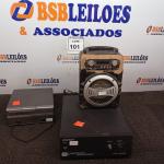 LOTE 101 - 02 AMPLIFICADORES E 01 CAIXA DE SOM PORTÁTIL. (ESTADO) ATENÇÃO! FAZER A VISITAÇÃO ANTES DE ARREMATAR, NÃO SABEMOS SE FUNCIONA. LEILÃO NÃO TEM GARANTIA E NEM DEVOLUÇÃO, SUJEITO A POSSÍVEIS AVARIAS VISÍVEIS/OCULTAS E/OU AUSÊNCIA DE COMPONENTES.