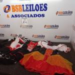 LOTE 012 - 03 VESTIDOS DE FANTASIA TAMANHO P E ACESSÓRIOS DIVERSOS. (NOVO) (NO ESTADO) ATENÇÃO! FAZER A VISITAÇÃO ANTES DE ARREMATAR, NÃO SABEMOS SE FUNCIONA. LEILÃO NÃO TEM GARANTIA E NEM DEVOLUÇÃO, SUJEITO A POSSÍVEIS AVARIAS VISÍVEIS/OCULTAS E/OU AUSÊNCIA DE COMPONENTES.