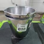 LOTE 010 - 02 BALDES SEM INOX. (NO ESTADO) ATENÇÃO! FAZER A VISITAÇÃO ANTES DE ARREMATAR, NÃO SABEMOS SE FUNCIONA. LEILÃO NÃO TEM GARANTIA E NEM DEVOLUÇÃO, SUJEITO A POSSÍVEIS AVARIAS VISÍVEIS/OCULTAS E/OU AUSÊNCIA DE COMPONENTES.