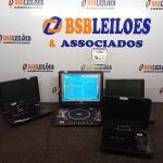 LOTE 027 - 04 DVD’S PLAYER PORTÁTIL, SENDO 01 MARCA BAK E 03 MOX. (NO ESTADO) ATENÇÃO! FAZER A VISITAÇÃO ANTES DE ARREMATAR, NÃO SABEMOS SE FUNCIONA. LEILÃO NÃO TEM GARANTIA E NEM DEVOLUÇÃO, SUJEITO A POSSÍVEIS AVARIAS VISÍVEIS/OCULTAS E/OU AUSÊNCIA DE COMPONENTES.