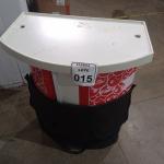LOTE 015 - 01 MOSTRUÁRIO PARA VENDA. (NO ESTADO) ATENÇÃO! FAZER A VISITAÇÃO ANTES DE ARREMATAR, NÃO SABEMOS SE FUNCIONA. LEILÃO NÃO TEM GARANTIA E NEM DEVOLUÇÃO, SUJEITO A POSSÍVEIS AVARIAS VISÍVEIS/OCULTAS E/OU AUSÊNCIA DE COMPONENTES.