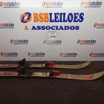LOTE 018 - 01 PAR DE SKIS ROSSIGNOL. (NO ESTADO) ATENÇÃO! FAZER A VISITAÇÃO ANTES DE ARREMATAR, NÃO SABEMOS SE FUNCIONA. LEILÃO NÃO TEM GARANTIA E NEM DEVOLUÇÃO, SUJEITO A POSSÍVEIS AVARIAS VISÍVEIS/OCULTAS E/OU AUSÊNCIA DE COMPONENTES.