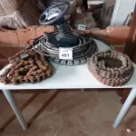 LOTE 481 - 02 CORRENTES PARA EMPILHADEIRA, MANGUEIRAS DE PRESSÃO E 01 JOYSTICK. (NO ESTADO) ATENÇÃO! FAZER A VISITAÇÃO ANTES DE ARREMATAR, NÃO SABEMOS SE FUNCIONA. LEILÃO NÃO TEM GARANTIA E NEM DEVOLUÇÃO, SUJEITO A POSSÍVEIS AVARIAS VISÍVEIS/OCULTAS E/OU AUSÊNCIA DE COMPONENTES.