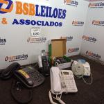 LOTE 030 - 05 APARELHOS TELEFÔNICOS, SENDO 02 SEM FIO, 01 TELEFONE AURICULAR E 01 APARELHO DE NEBULIZAÇÃO. (NO ESTADO) ATENÇÃO! FAZER A VISITAÇÃO ANTES DE ARREMATAR, NÃO SABEMOS SE FUNCIONA. LEILÃO NÃO TEM GARANTIA E NEM DEVOLUÇÃO, SUJEITO A POSSÍVEIS AVARIAS VISÍVEIS/OCULTAS E/OU AUSÊNCIA DE COMPONENTES.