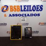 LOTE 025 - 02 TABLETS SEM CARREGADOR, SENDO 01 MARCA POSITIVO E 01 BAK. (NO ESTADO) ATENÇÃO! FAZER A VISITAÇÃO ANTES DE ARREMATAR, NÃO SABEMOS SE FUNCIONA. LEILÃO NÃO TEM GARANTIA E NEM DEVOLUÇÃO, SUJEITO A POSSÍVEIS AVARIAS VISÍVEIS/OCULTAS E/OU AUSÊNCIA DE COMPONENTES.