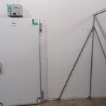 LOTE 042 - 01 CÂMARA FRIA COM UNIDADE CONDENSADORA (APROXIMADAMENTE 3,5X4X2,5M). (NO ESTADO) ATENÇÃO! FAZER A VISITAÇÃO ANTES DE ARREMATAR, NÃO SABEMOS SE FUNCIONA. LEILÃO NÃO TEM GARANTIA E NEM DEVOLUÇÃO, SUJEITO A POSSÍVEIS AVARIAS VISÍVEIS/OCULTAS E/OU AUSÊNCIA DE COMPONENTES.