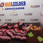 LOTE 016 - 02 VESTIDOS JUNINOS, SENDO 01 TAMANHO 2 E 01 TAMANHO 4, 02 TIARAS, 02 SAIAS AVULSAS, SENDO 01 SAIA BB E 01 P E 01 CALÇÃO JUNINO TAMANHO 1 ANO.  (NOVO) (NO ESTADO) ATENÇÃO! FAZER A VISITAÇÃO ANTES DE ARREMATAR, NÃO SABEMOS SE FUNCIONA. LEILÃO NÃO TEM GARANTIA E NEM DEVOLUÇÃO, SUJEITO A POSSÍVEIS AVARIAS VISÍVEIS/OCULTAS E/OU AUSÊNCIA DE COMPONENTES.