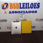 LOTE 058 - 01 TABLET MARCA POSITIVO E 01 IPAD 32GB AMBOS SEM CARREGADOR. (NO ESTADO) ATENÇÃO! FAZER A VISITAÇÃO ANTES DE ARREMATAR, NÃO SABEMOS SE FUNCIONA. LEILÃO NÃO TEM GARANTIA E NEM DEVOLUÇÃO, SUJEITO A POSSÍVEIS AVARIAS VISÍVEIS/OCULTAS E/OU AUSÊNCIA DE COMPONENTES.