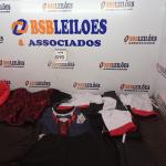 LOTE 010 - 06 FANTASIAS DIVERSAS, 04 CAPAS E 01 COLETE AVULSO. (NOVO) (NO ESTADO) ATENÇÃO! FAZER A VISITAÇÃO ANTES DE ARREMATAR, NÃO SABEMOS SE FUNCIONA. LEILÃO NÃO TEM GARANTIA E NEM DEVOLUÇÃO, SUJEITO A POSSÍVEIS AVARIAS VISÍVEIS/OCULTAS E/OU AUSÊNCIA DE COMPONENTES.
