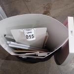 LOTE 015 - 01 MOSTRUÁRIO PARA VENDA. (NO ESTADO) ATENÇÃO! FAZER A VISITAÇÃO ANTES DE ARREMATAR, NÃO SABEMOS SE FUNCIONA. LEILÃO NÃO TEM GARANTIA E NEM DEVOLUÇÃO, SUJEITO A POSSÍVEIS AVARIAS VISÍVEIS/OCULTAS E/OU AUSÊNCIA DE COMPONENTES.