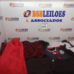 LOTE 010 - 06 FANTASIAS DIVERSAS, 04 CAPAS E 01 COLETE AVULSO. (NOVO) (NO ESTADO) ATENÇÃO! FAZER A VISITAÇÃO ANTES DE ARREMATAR, NÃO SABEMOS SE FUNCIONA. LEILÃO NÃO TEM GARANTIA E NEM DEVOLUÇÃO, SUJEITO A POSSÍVEIS AVARIAS VISÍVEIS/OCULTAS E/OU AUSÊNCIA DE COMPONENTES.