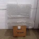 LOTE 011 - 01 CAIXA COM TAMPAS DE GARRAFA PET E 02 FARDOS DE GARRAFA PET DE 270ML. (NO ESTADO) ATENÇÃO! FAZER A VISITAÇÃO ANTES DE ARREMATAR, NÃO SABEMOS SE FUNCIONA. LEILÃO NÃO TEM GARANTIA E NEM DEVOLUÇÃO, SUJEITO A POSSÍVEIS AVARIAS VISÍVEIS/OCULTAS E/OU AUSÊNCIA DE COMPONENTES.