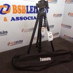 LOTE 393 - 01 TRIPÉ P/CÂMERA FOTOGRÁFICA MARCA TOMATE MODELO MTG-3016. (NO ESTADO) ATENÇÃO! FAZER A VISITAÇÃO ANTES DE ARREMATAR, NÃO SABEMOS SE FUNCIONA. LEILÃO NÃO TEM GARANTIA E NEM DEVOLUÇÃO, SUJEITO A POSSÍVEIS AVARIAS VISÍVEIS/OCULTAS E/OU AUSÊNCIA DE COMPONENTES.