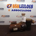 LOTE 221 -  01 MOTOR DE INDUÇÃO MONOFÁSICO MARCA KOHL BACH PARA PISCINA. (NO ESTADO) ATENÇÃO! FAZER A VISITAÇÃO ANTES DE ARREMATAR, NÃO SABEMOS SE FUNCIONA. LEILÃO NÃO TEM GARANTIA E NEM DEVOLUÇÃO, SUJEITO A POSSÍVEIS AVARIAS VISÍVEIS/OCULTAS E/OU AUSÊNCIA DE COMPONENTES.