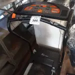 LOTE 386 - 01 ESTEIRA ERGOMÉTRICA MARCA POLIMET.  (NO ESTADO) ATENÇÃO! FAZER A VISITAÇÃO ANTES DE ARREMATAR, NÃO SABEMOS SE FUNCIONA. LEILÃO NÃO TEM GARANTIA E NEM DEVOLUÇÃO, SUJEITO A POSSÍVEIS AVARIAS VISÍVEIS/OCULTAS E/OU AUSÊNCIA DE COMPONENTES.