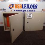 LOTE 134 - 02 QUADROS ELÉTRICOS. (NO ESTADO) ATENÇÃO! FAZER A VISITAÇÃO ANTES DE ARREMATAR, NÃO SABEMOS SE FUNCIONA. LEILÃO NÃO TEM GARANTIA E NEM DEVOLUÇÃO, SUJEITO A POSSÍVEIS AVARIAS VISÍVEIS/OCULTAS E/OU AUSÊNCIA DE COMPONENTES.