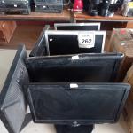 LOTE 262 - 06 MONITORES LCD MARCAS E MODELOS DIVERSOS. (NO ESTADO) ATENÇÃO! FAZER A VISITAÇÃO ANTES DE ARREMATAR, NÃO SABEMOS SE FUNCIONA. LEILÃO NÃO TEM GARANTIA E NEM DEVOLUÇÃO, SUJEITO A POSSÍVEIS AVARIAS VISÍVEIS/OCULTAS E/OU AUSÊNCIA DE COMPONENTES.
