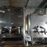 LOTE 164 - 02 CAFETEIRAS ELÉTRICAS EM INOX PARA RETIRADA DE PEÇAS. (NO ESTADO) ATENÇÃO! FAZER A VISITAÇÃO ANTES DE ARREMATAR, NÃO SABEMOS SE FUNCIONA. LEILÃO NÃO TEM GARANTIA E NEM DEVOLUÇÃO, SUJEITO A POSSÍVEIS AVARIAS VISÍVEIS/OCULTAS E/OU AUSÊNCIA DE COMPONENTES.