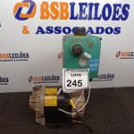LOTE 245 -  01 BOMBA PRESSURIZADORA MARCA SYLLENTE. (NO ESTADO) ATENÇÃO! FAZER A VISITAÇÃO ANTES DE ARREMATAR, NÃO SABEMOS SE FUNCIONA. LEILÃO NÃO TEM GARANTIA E NEM DEVOLUÇÃO, SUJEITO A POSSÍVEIS AVARIAS VISÍVEIS/OCULTAS E/OU AUSÊNCIA DE COMPONENTES.