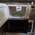 LOTE 107 - 01 MICRO-ONDAS COM PRATO MARCA BRASTEMP E 01 FORNO ELÉTRICO. (NO ESTADO) ATENÇÃO! FAZER A VISITAÇÃO ANTES DE ARREMATAR, NÃO SABEMOS SE FUNCIONA. LEILÃO NÃO TEM GARANTIA E NEM DEVOLUÇÃO, SUJEITO A POSSÍVEIS AVARIAS VISÍVEIS/OCULTAS E/OU AUSÊNCIA DE COMPONENTES.