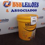 LOTE 252 -  01 BALDE DE ADITIVO IMPERMEABILIZANTE PARA CONCRETO E ARGAMASSAS. 18 L. (NO ESTADO) ATENÇÃO! FAZER A VISITAÇÃO ANTES DE ARREMATAR, NÃO SABEMOS SE FUNCIONA. LEILÃO NÃO TEM GARANTIA E NEM DEVOLUÇÃO, SUJEITO A POSSÍVEIS AVARIAS VISÍVEIS/OCULTAS E/OU AUSÊNCIA DE COMPONENTES.