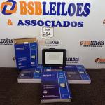 LOTE 254 - 05 REFLETORES DE LED AMBIENTE EXTERNO 100W CADA(NOVO). (NO ESTADO) ATENÇÃO! FAZER A VISITAÇÃO ANTES DE ARREMATAR, NÃO SABEMOS SE FUNCIONA. LEILÃO NÃO TEM GARANTIA E NEM DEVOLUÇÃO, SUJEITO A POSSÍVEIS AVARIAS VISÍVEIS/OCULTAS E/OU AUSÊNCIA DE COMPONENTES.
