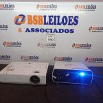 LOTE 150 - 02 RETROPROJETORES MULTIMÍDIA PARA RETIRADA DE PEÇAS MARCA SONY. (NO ESTADO) ATENÇÃO! FAZER A VISITAÇÃO ANTES DE ARREMATAR, NÃO SABEMOS SE FUNCIONA. LEILÃO NÃO TEM GARANTIA E NEM DEVOLUÇÃO, SUJEITO A POSSÍVEIS AVARIAS VISÍVEIS/OCULTAS E/OU AUSÊNCIA DE COMPONENTES.