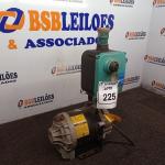 LOTE 225 -  01 BOMBA PRESSURIZADORA MARCA SYLLENTE. (NO ESTADO) ATENÇÃO! FAZER A VISITAÇÃO ANTES DE ARREMATAR, NÃO SABEMOS SE FUNCIONA. LEILÃO NÃO TEM GARANTIA E NEM DEVOLUÇÃO, SUJEITO A POSSÍVEIS AVARIAS VISÍVEIS/OCULTAS E/OU AUSÊNCIA DE COMPONENTES.