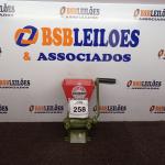 LOTE 258 - 01 DESCASCADOR DE CAFÉ MARCA BOTINI.  (NO ESTADO) ATENÇÃO! FAZER A VISITAÇÃO ANTES DE ARREMATAR, NÃO SABEMOS SE FUNCIONA. LEILÃO NÃO TEM GARANTIA E NEM DEVOLUÇÃO, SUJEITO A POSSÍVEIS AVARIAS VISÍVEIS/OCULTAS E/OU AUSÊNCIA DE COMPONENTES.