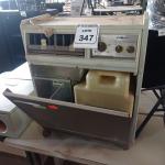 LOTE 347 - 01 CONDICIONADOR DE AR MODELO 1750 MARCA ENXUTA. (NO ESTADO) ATENÇÃO! FAZER A VISITAÇÃO ANTES DE ARREMATAR, NÃO SABEMOS SE FUNCIONA. LEILÃO NÃO TEM GARANTIA E NEM DEVOLUÇÃO, SUJEITO A POSSÍVEIS AVARIAS VISÍVEIS/OCULTAS E/OU AUSÊNCIA DE COMPONENTES.