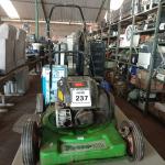 LOTE 237 -  01 CORTADOR DE GRAMA A GASOLINA MODELO MC-600G 163CC MARCA TRAPP. (NO ESTADO) ATENÇÃO! FAZER A VISITAÇÃO ANTES DE ARREMATAR, NÃO SABEMOS SE FUNCIONA. LEILÃO NÃO TEM GARANTIA E NEM DEVOLUÇÃO, SUJEITO A POSSÍVEIS AVARIAS VISÍVEIS/OCULTAS E/OU AUSÊNCIA DE COMPONENTES.