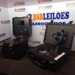 LOTE 199 - 01 RADAR MÓVEL. (NO ESTADO) ATENÇÃO! FAZER A VISITAÇÃO ANTES DE ARREMATAR, NÃO SABEMOS SE FUNCIONA. LEILÃO NÃO TEM GARANTIA E NEM DEVOLUÇÃO, SUJEITO A POSSÍVEIS AVARIAS VISÍVEIS/OCULTAS E/OU AUSÊNCIA DE COMPONENTES.