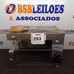 LOTE 293 - 01 CHURRASQUEIRA ELÉTRICA COM 4 ESPETOS. (NO ESTADO) ATENÇÃO! FAZER A VISITAÇÃO ANTES DE ARREMATAR, NÃO SABEMOS SE FUNCIONA. LEILÃO NÃO TEM GARANTIA E NEM DEVOLUÇÃO, SUJEITO A POSSÍVEIS AVARIAS VISÍVEIS/OCULTAS E/OU AUSÊNCIA DE COMPONENTES.