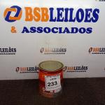 LOTE 233 - 01 LATA DE TINTA ESMALTE SINTÉTICO PARA MADEIRA E METAL 3,6L NA COR BRILHANTE VERMELHO MARCA SUVINIL (NOVO).  (NO ESTADO) ATENÇÃO! FAZER A VISITAÇÃO ANTES DE ARREMATAR, NÃO SABEMOS SE FUNCIONA. LEILÃO NÃO TEM GARANTIA E NEM DEVOLUÇÃO, SUJEITO A POSSÍVEIS AVARIAS VISÍVEIS/OCULTAS E/OU AUSÊNCIA DE COMPONENTES.