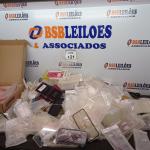 LOTE 121 - 01 LOTE COM GRANDE QUANTIDADE DE CAPINHAS PARA CELULAR DE DIVERSOS MODELOS. (NO ESTADO) ATENÇÃO! FAZER A VISITAÇÃO ANTES DE ARREMATAR, NÃO SABEMOS SE FUNCIONA. LEILÃO NÃO TEM GARANTIA E NEM DEVOLUÇÃO, SUJEITO A POSSÍVEIS AVARIAS VISÍVEIS/OCULTAS E/OU AUSÊNCIA DE COMPONENTES.
