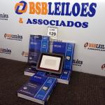 LOTE 129 - 05 REFLETORES DE LED AMBIENTE EXTERNO 100W CADA. (NOVO). (NO ESTADO) ATENÇÃO! FAZER A VISITAÇÃO ANTES DE ARREMATAR, NÃO SABEMOS SE FUNCIONA. LEILÃO NÃO TEM GARANTIA E NEM DEVOLUÇÃO, SUJEITO A POSSÍVEIS AVARIAS VISÍVEIS/OCULTAS E/OU AUSÊNCIA DE COMPONENTES.