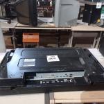 LOTE 305 - 01 MONITOR P/CÂMERA DE SEGURANÇA MARCA SAMSUNG. (NO ESTADO) ATENÇÃO! FAZER A VISITAÇÃO ANTES DE ARREMATAR, NÃO SABEMOS SE FUNCIONA. LEILÃO NÃO TEM GARANTIA E NEM DEVOLUÇÃO, SUJEITO A POSSÍVEIS AVARIAS VISÍVEIS/OCULTAS E/OU AUSÊNCIA DE COMPONENTES.